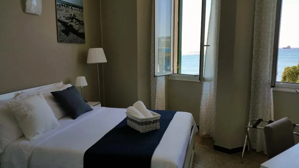 Luna Rooms Savona Affittacamere