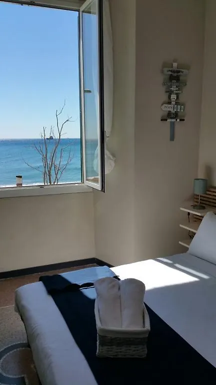 *** Affittacamere Luna Rooms Savona Italia